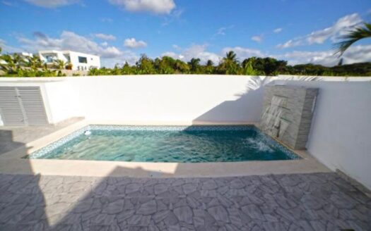 Acogedora Casa con piscina venta Santiago RD