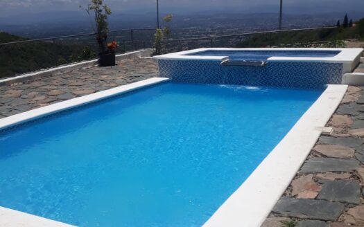 Villa en alquiler en Gurabo Arriba, aire fresco y vista panoramica de la ciudad