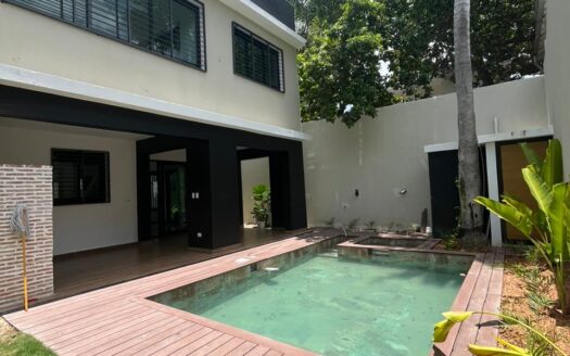 Venta de casa amplia y de lujo en Cerro Hermoso, Santiago