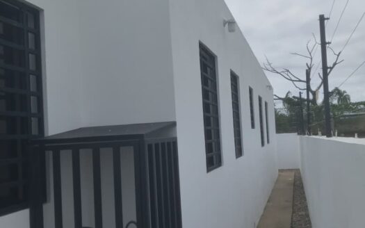 Venta de casa amplia en residencial cerrado Pontezuela Santiago