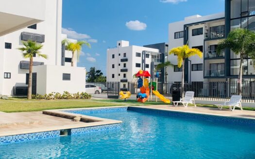 Apartamento a la venta con piscina en Los Rieles de Gurabo, Santiago, RD