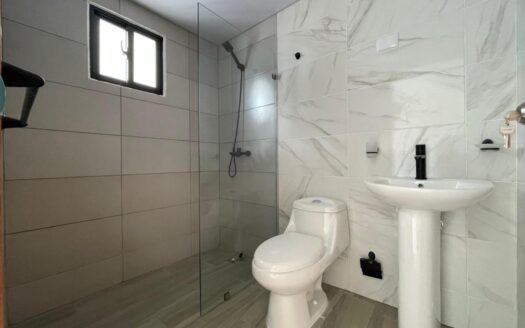 Venta de apartamento amplio y nuevo en Los Llanos de Gurabo, Santiago, RD