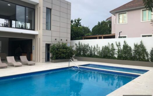 Se Renta Apartamento en Torre próximo al Homs