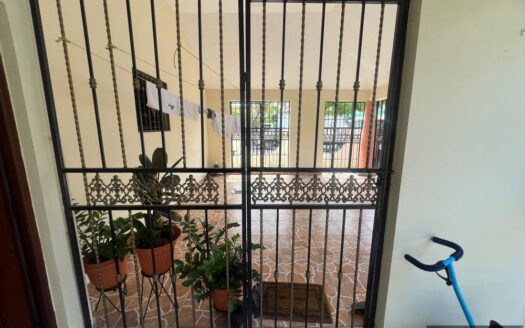 Casa en venta en Los Prados, Santiago