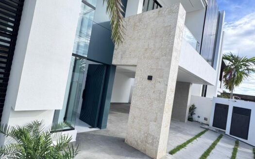 Casa de lujo en venta, Los Llanos de Gurabo, Santiago