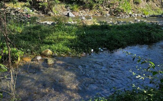 VILLA CON AMPLIO TERRENO DE VENTA EN BONAO