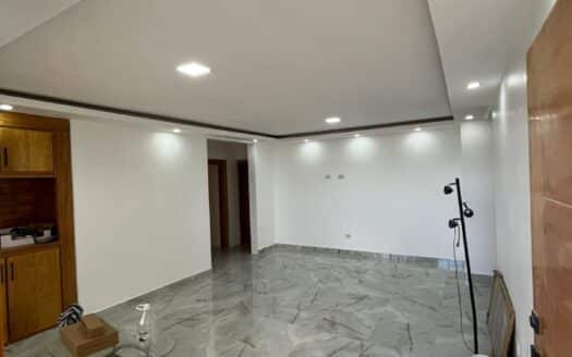 Venta de casa amplia en Urb. Don Jaime, Santiago