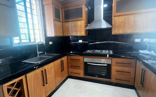 Venta Casa con patio en Santiago – Gurabo