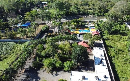 VILLA DE VENTA EN BONAO