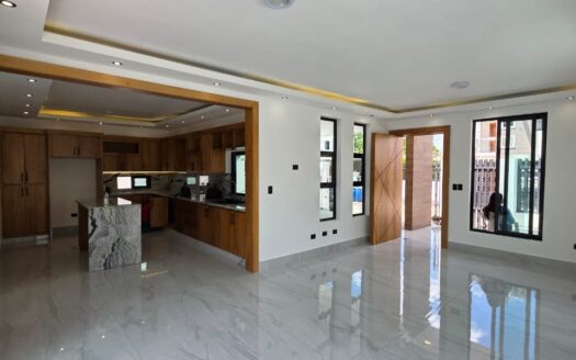 Casa nueva con patio y piscina, Pontezuela, Santiago, RD