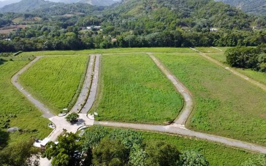 Venta de solares amplio en Bonao, RD