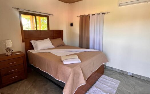 VILLA DE VENTA EN BONAO