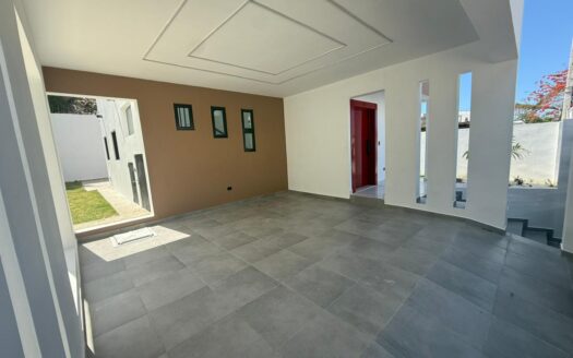 Venta de casa moderna en San Felipe de Puerto Plata, RD