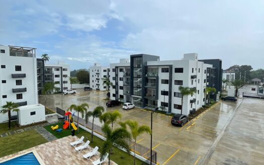 Amplio apartamento nuevo en venta, Los Rieles-Gurabo