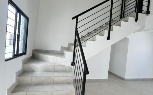 Penthouse en venta en la Avenida Hispanoamericana, Santiago