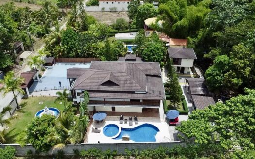 HERMOSA VILLA EN VENTA EN BONAO