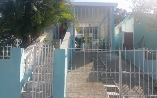 Casa en venta próximo a Las Colinas, Santiago