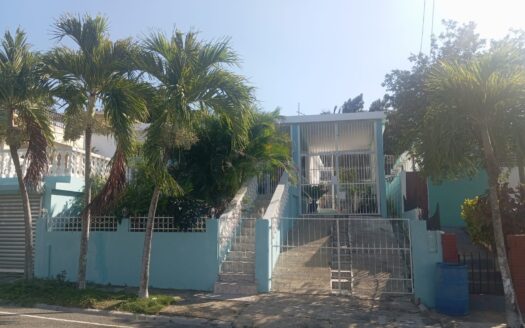 Casa en venta próximo a Las Colinas, Santiago