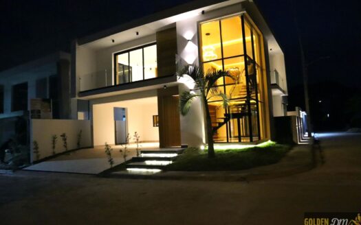 Casa moderna en Santiago de los Caballeros – Gurabo