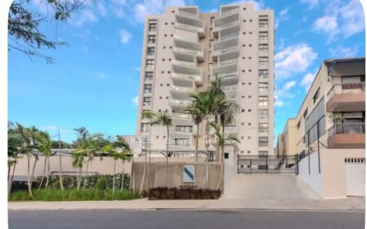 Apartamento en renta en torre, La Trinitaria.