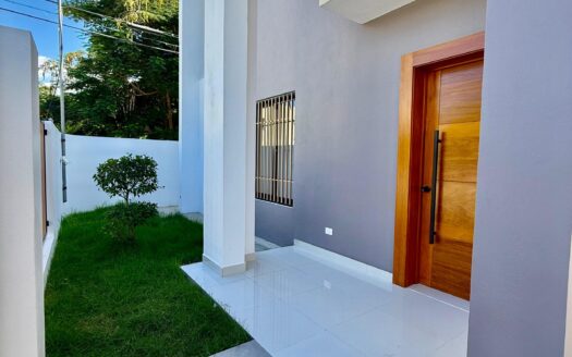 Venta de casa- dos niveles- Valle Verde, Santiago